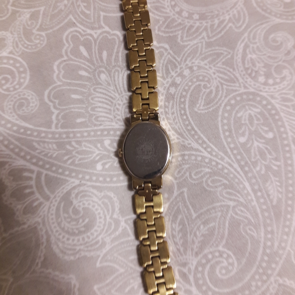 Watch - Picture 4 of 4